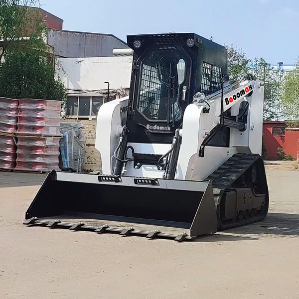 01 Baoomax track skid steer track mini loader with 4 in 1 bucket auger attachments